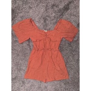 New In Women's Rust Colored, Ruffled Romper‎ with Short Puffed Sleeves
